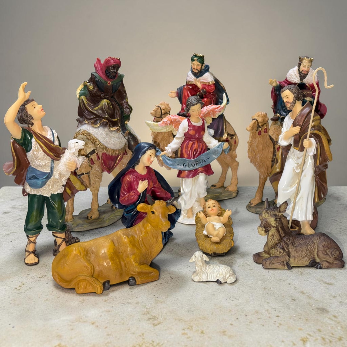 Nacimiento con camellos 15cm Santini