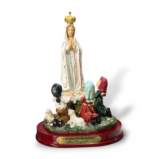 Virgen de Fátima con pastores